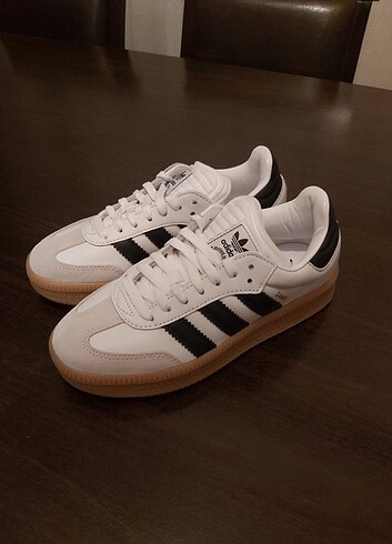 36,5 Beden adidas Samba XLG unisex Spor Ayakkabı