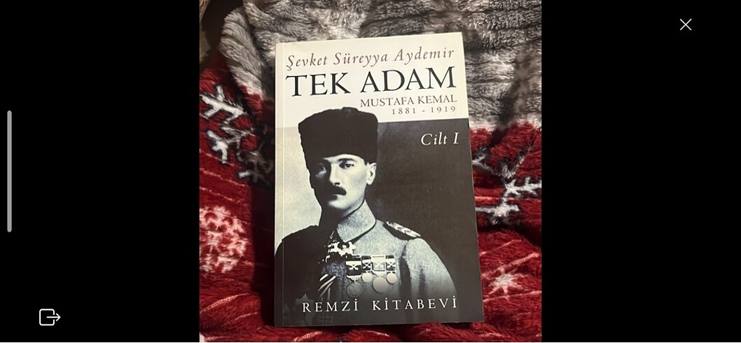 Tek adam şevket süreyya aydemir