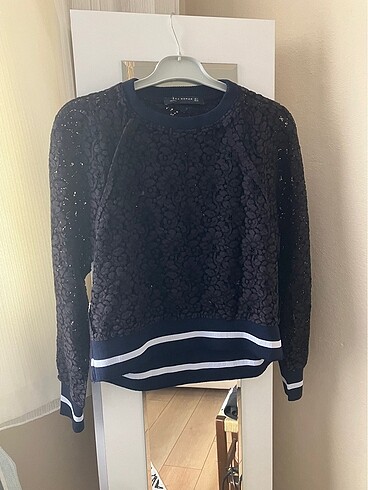 Zara sweat