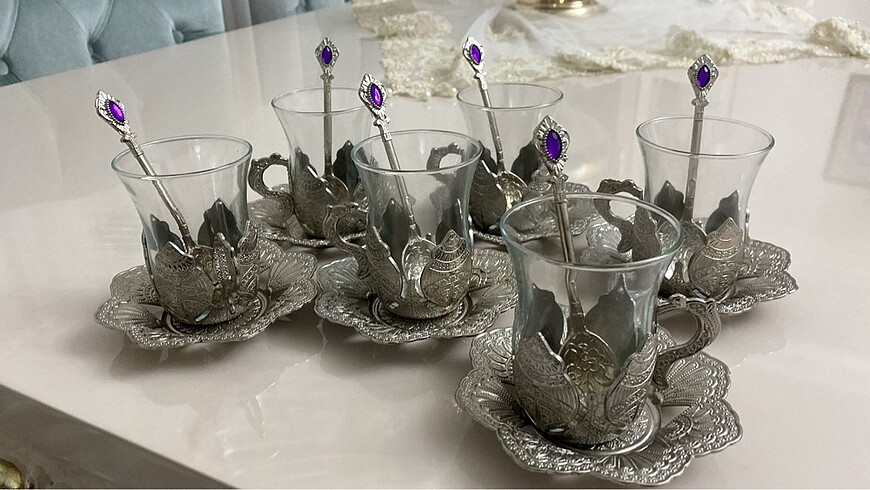 Gümüş çay takımı