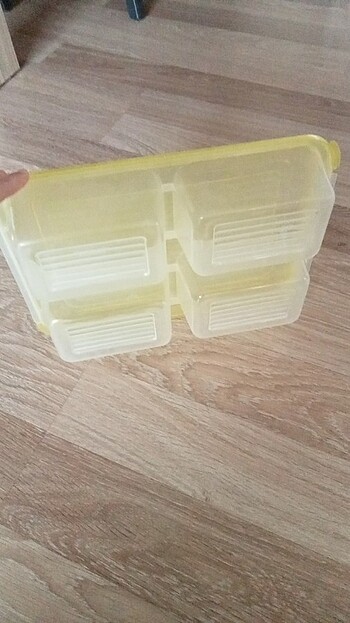 Tupperware Çok amaçlı kullanilabilir 4 bölmeyi tupper. Mikrodalgada ısıtı