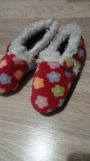 Bayan ev patiği çocuk da giyebilir genç de 36 numara - Görsel 3