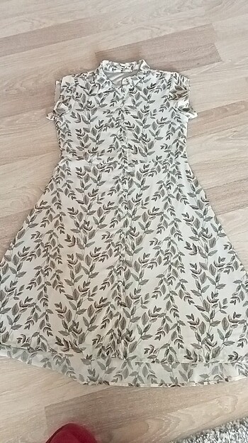Bayan uzun boydan düğmeli polyester elbise
