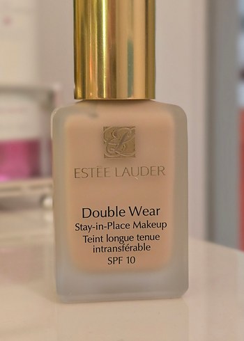 Estee Lauder Double Wear SPF 10 Fondöten