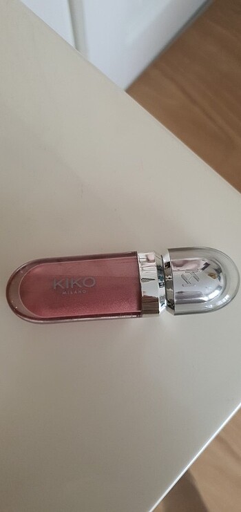 Kiko Metal Ruj