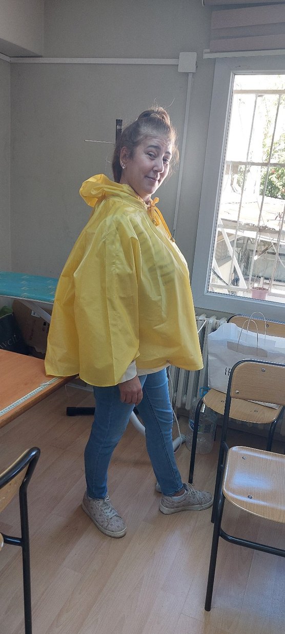 Sarı Kadın Midi Boy Salaş Yağmurluk - Görsel 2