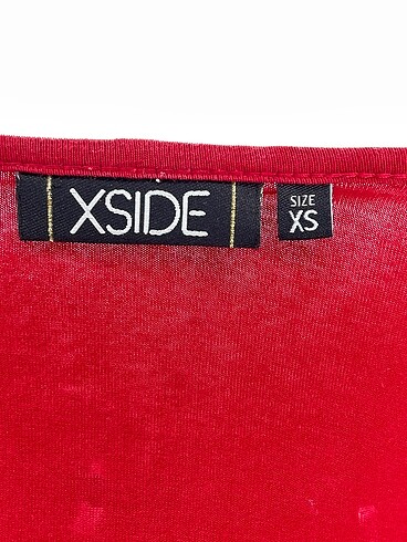 xs Beden kırmızı Renk LC Waikiki T-shirt %70 İndirimli.