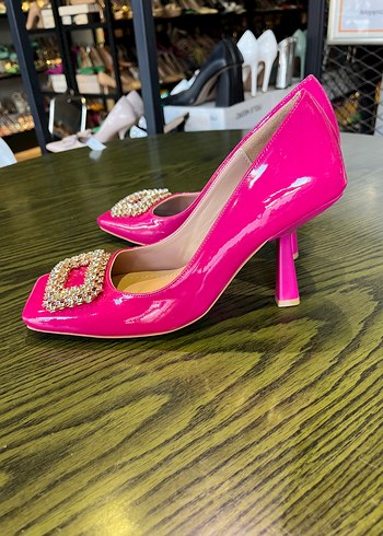 38 Beden pembe Renk Pembe Renkli Tokalı ,Topuklu Stiletto