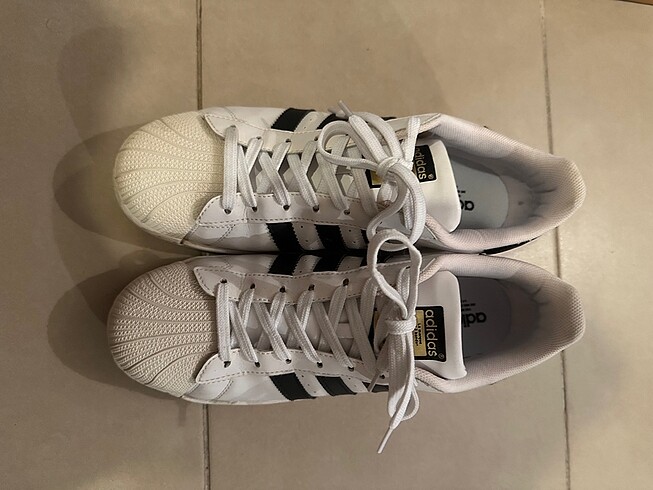 43 Beden Adidas erkek spor ayakkabı
