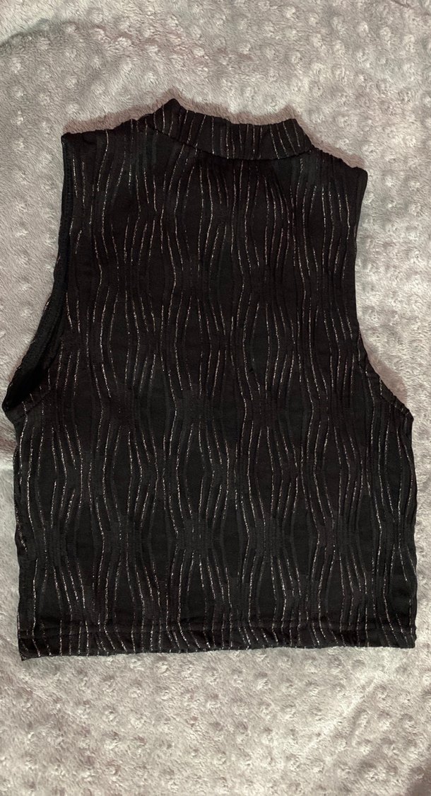 Kadın siyah Yüksek Yakalı Kolsuz Bluz - Görsel 4