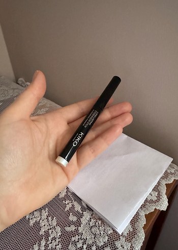 KIKO Uzun Süre Kalıcı Göz Farı Çubuğu - Görsel 3