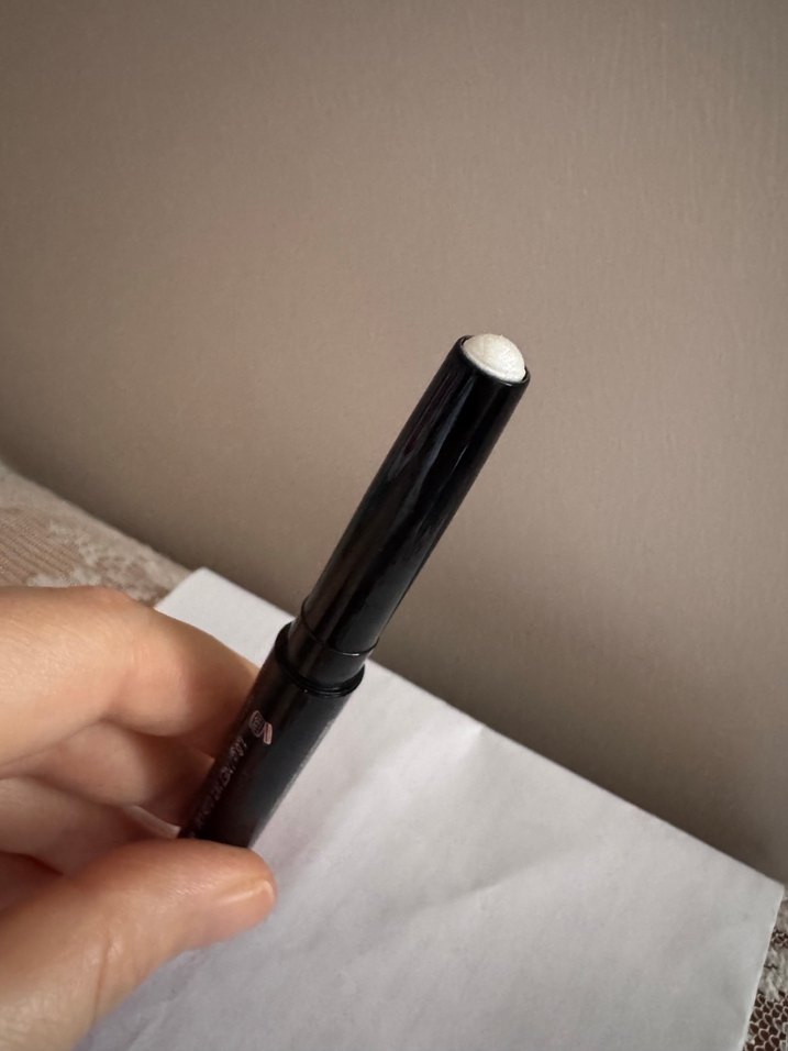 KIKO Uzun Süre Kalıcı Göz Farı Çubuğu - Görsel 5