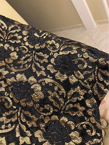 Forever New Straplez elbise gold- kurvaze etekli
