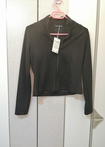 Barrels and oil Siyah Fermuarlı Yüksek Yakalı Kadın Ceket - Görsel 6