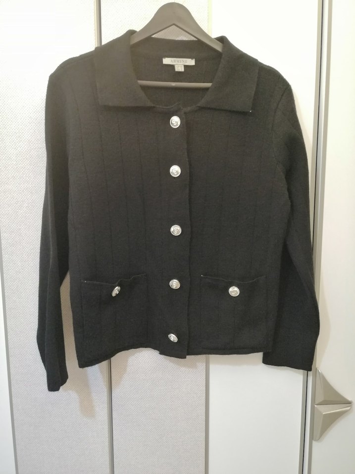 Armine Düğmeli Siyah Kadın Hırka ve Etek takım - Görsel 3