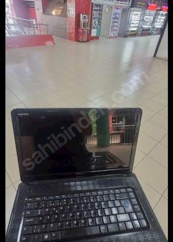 Siyah Dell Inspiron Dizüstü Bilgisayar
