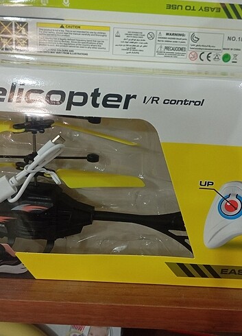  Beden Uçan helikopter