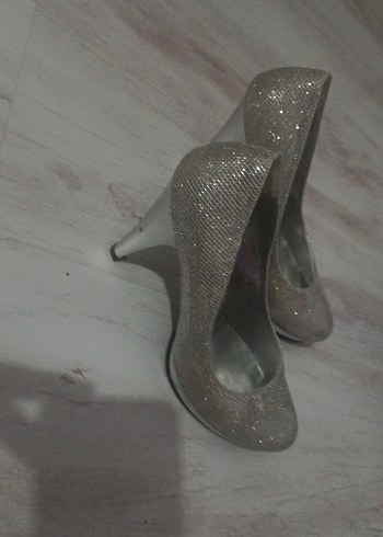 Gümüş Simli  İnce Topuklu Kadın Ayakkabı - Görsel 2