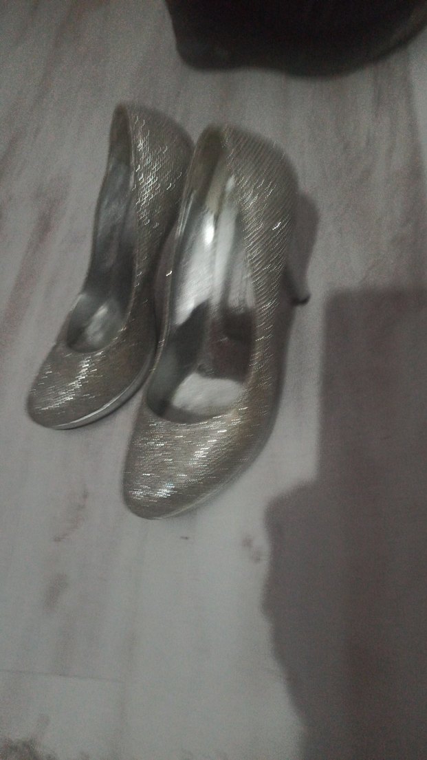 Gümüş Simli  İnce Topuklu Kadın Ayakkabı - Görsel 4