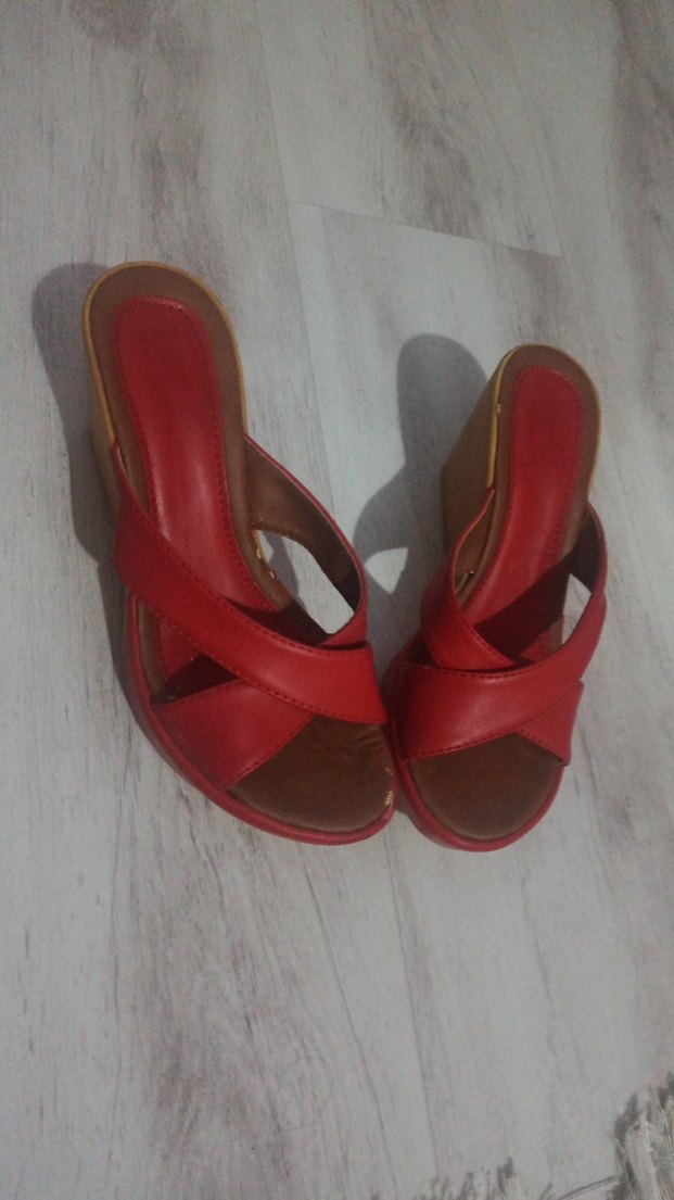 Kırmızı Dolgu Topuklu Kadın Sandalet - Görsel 3