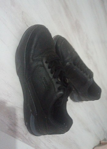 erkek Siyah Minimalist Spor Ayakkabı - Görsel 4