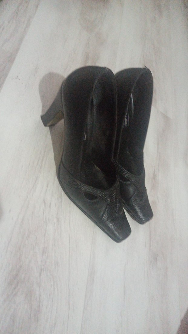 Siyah Yılan Desenli Tokalı Topuklu Kadın Ayakkabı - Görsel 2