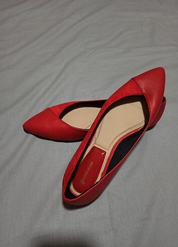 Stradivarius babet