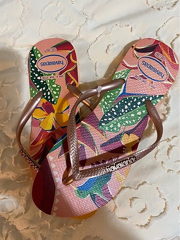 37 Beden çeşitli Renk Havaianas slim terlik