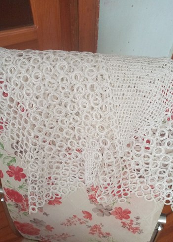 Beyaz Nakışlı Bohem Masa Örtüsü