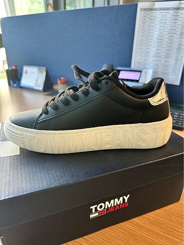 36 Beden siyah Renk Tommy Hilfiger Deri Sneaker