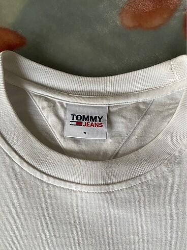 s Beden Tommy Jeans Tişört