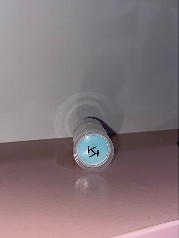 Beden Renk Kiko Smart Hydrashot Stick