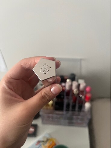Beden Fenty gloss