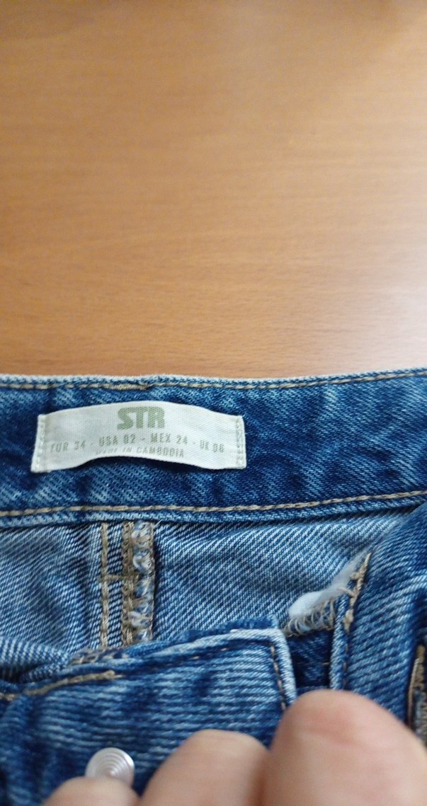 Kadın Mavi Düğmeli Rahat Kesim Jean - Görsel 2