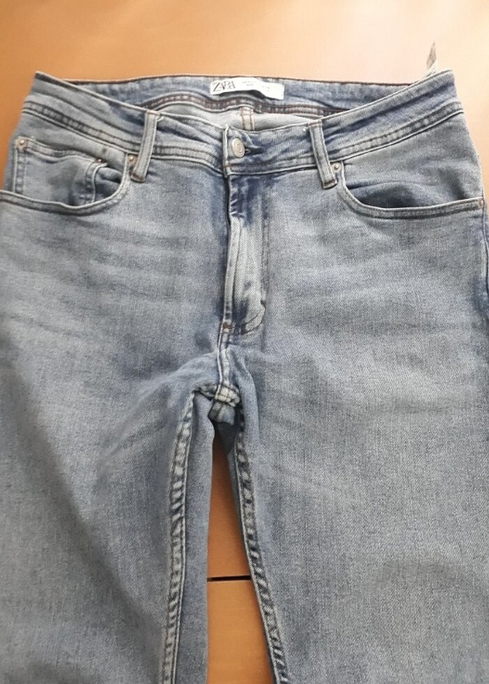 Zara markalı erkek kot pantolao - Görsel 4