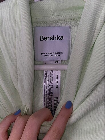 s Beden bershka crop sweat