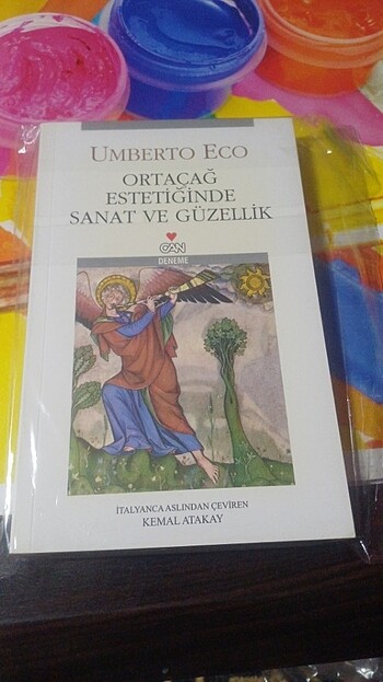 UMBERTO ECO