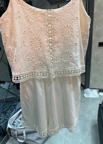 Beyaz dantel detaylı tulum - Görsel 5