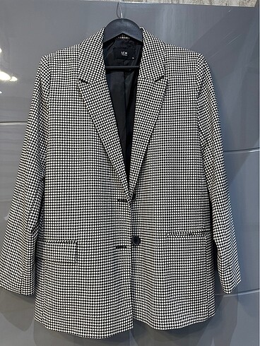 Kazayağı desenli şık blazer