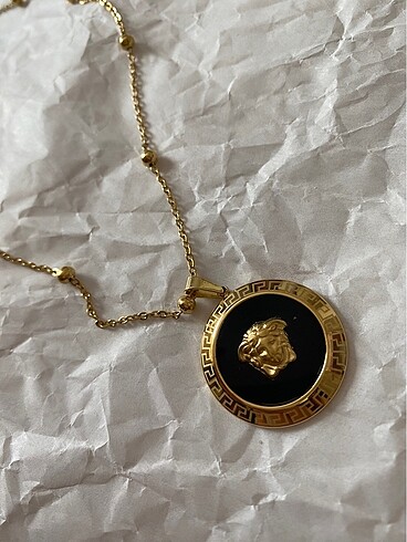Diğer Versace kolye