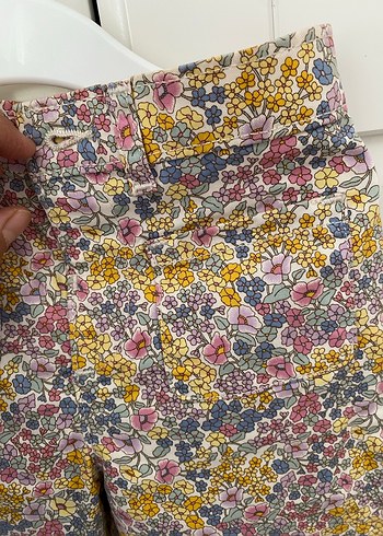 Çiçek Desenli Bol Kesim Kız Pantolon - Görsel 3