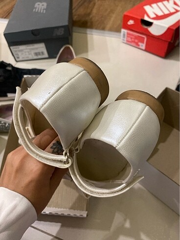 Beyaz babet - Görsel 4