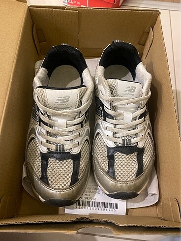 New Balance 530