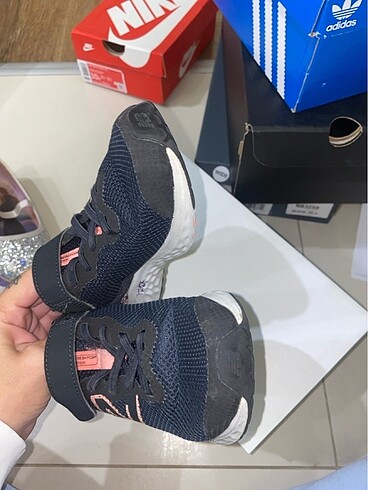 31 Beden New Balance koşu ayakkabısı