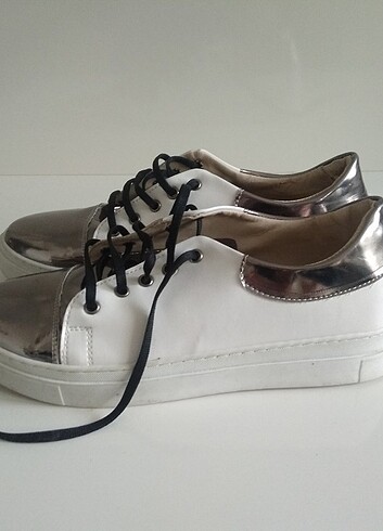 40 Beden beyaz Renk Akel marka kaliteli spor ayakkabı bakır renk