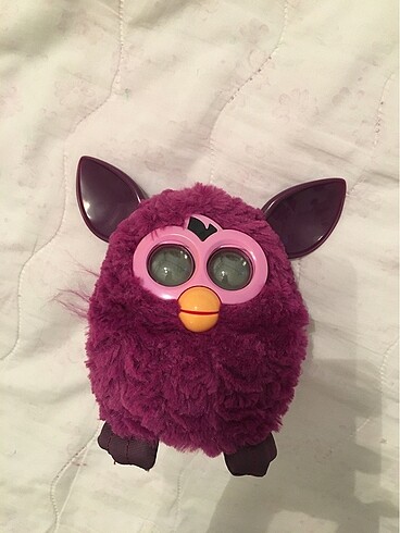 Hasbro Furby mor .Kutusu ve kılavuzu var