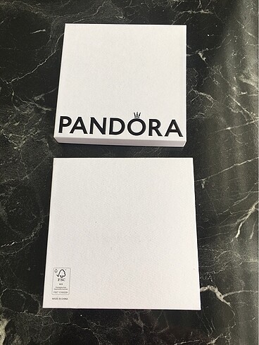 l Beden Pandora bileklik kutusu