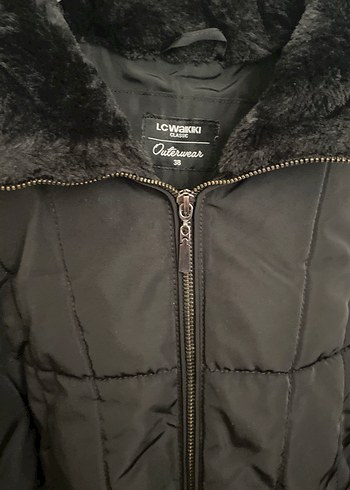 Siyah Kürklü Kadın Kışlık Ceket - Görsel 2