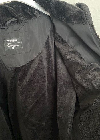 Siyah Kürklü Kadın Kışlık Ceket - Görsel 4