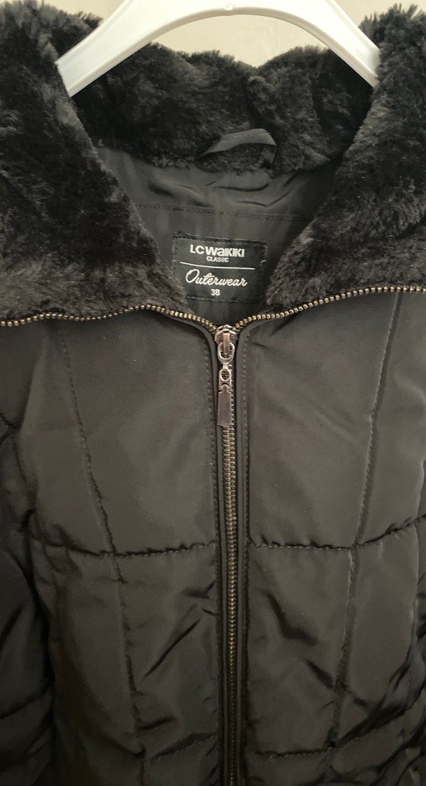 Siyah Kürklü Kadın Kışlık Ceket - Görsel 2